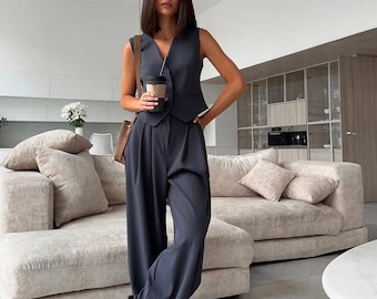 Women's Two-Piece Suit: High-Waisted Palazzo Pants & Button Vest