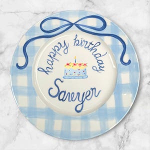 Personalized Blue Birthday Plate for Boys – Hand Painted Gingham Bow Design with Cake – Custom Name & Date Keepsake 1st Birthday | P051