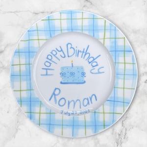 Personalized Blue Plaid Birthday Plate for Boys with Name and Cake Art – Hand Painted Ceramic Keepsake – Gift for Toddler Celebration |P014