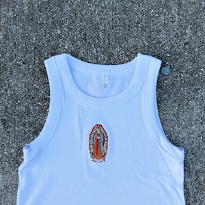 Camiseta sin mangas bordada de peso pesado orgánica de Virgen María, camiseta sin mangas acanalada para bebé