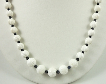 Black and White Necklace Black Onyx Gemstone White Tridacna Shell Bead Necklace Short White Black Strand