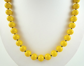 Yellow Necklace Bright Yellow Bead Necklace Short Yellow Czech Glass Necklace Bright Yellow Black Necklace