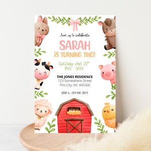 Invitación de cumpleaños de granja, invitación editable para fiesta de animales de granja para niñas, plantilla de segundo cumpleaños con lazo rosa de acuarela