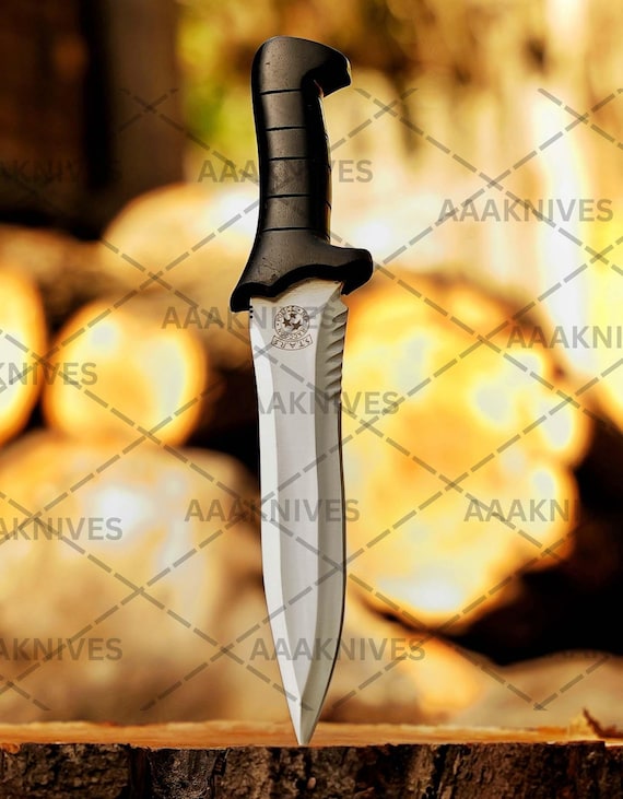 Handmade D2 Steel Leon Kennedy Knife: Resident Evil 4 Replica