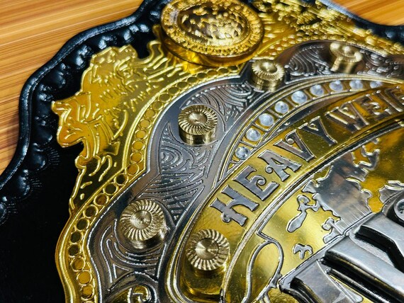IWGPヘビー級チャンピオンシップレプリカベルトV4 - 大人サイズ IWGPヘビー級チャンピオンシップレプリカベルトV4 - 大人サイズ