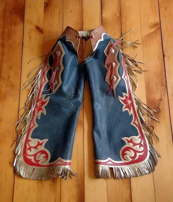 Vintage Western Leather Chaps with Fringe – Handmade Cowboy Rodeo Chinks, Red Applique Cowgirl Motorcycle Ranch Wear