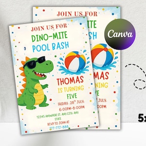 Könnte beinhalten: Zwei 5x7 Zoll Einladungen für eine Poolparty. Die Einladungen zeigen einen grünen Cartoon-Dinosaurier mit Sonnenbrille, Strandbälle und den Text "Dino-Mite Pool Bash". Die Einladungen enthalten Party-Details und das Canva-Logo.