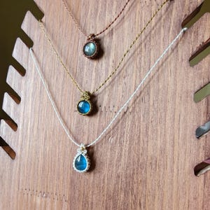 Personalized Labradorite Pendant Necklace - Unique Gemstone Jewelry for Women
