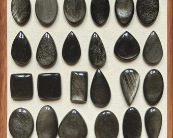 Goudglanzend obsidiaan cabochon: ovaal, druppelvormig, rechthoekig, vierkant | Natuurlijke gepolijste edelsteen met plaksteen