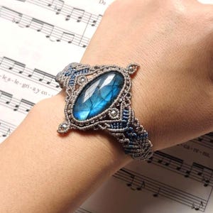 Handcrafted Labradorite Bracelet : Sparkling Blue Flash Jewelry – Personalized Fit – Unique Artisan Design – Perfect Present for Her