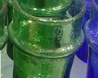 Vaso de cristal tradicional hecho a mano por artesanos marroquíes.