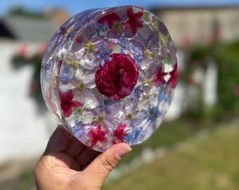 Handmade Resin Flower Circle – Dried Floral Block, Botanical Home Decor