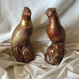 Borghese Style Gilt Pheasant Figurine Pair - Vintage 1950s Gold Chalkware Plaster Bird Statue Set, Mid Century Autumn Mantle Decor 9"