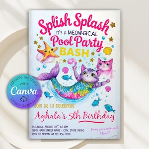 Puede incluir: Una invitación caprichosa a una fiesta en la piscina con una ilustración de gato sirena. La invitación incluye el texto "Splish Splash, It's a Meow-gical Pool Party Bash". El diseño incorpora una estrella de mar, conchas marinas y peces.