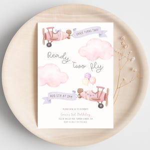 女の子の飛行機誕生日招待状、編集可能なテンプレート、女の子の飛行機の招待状