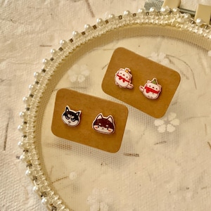 Pendientes de plástico con forma de perro, gato, divertidos, regordetes, adorables, asequibles, para uso diario, estilo de dibujos animados.