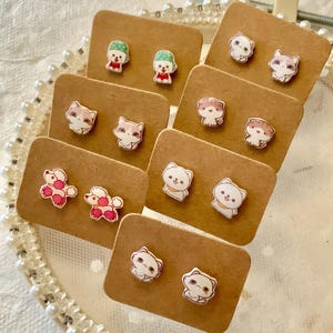 Pendientes de plástico con forma de botón para amantes de los perros, divertidos, regordetes, adorables, asequibles, para uso diario, estilo de dibujos animados.