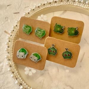 Pendientes de plástico con forma de botón, personajes de anime, dibujos animados, regordetes, adorables, asequibles, para todos los días, precio bajo, estilo de dibujos animados.