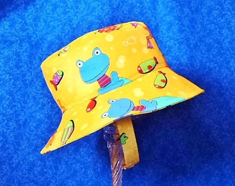 Gold Bucket Hat with Whimsical Frogs and Fish with Chin Straps