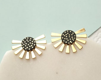 Boucles d'oreilles géométriques en cuir, Boucles Florales 3 en 1, Boucles délicates minimalistes, Puces d'oreilles en cuir, Cadeau pour elle