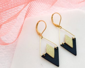 Boucles d’oreilles géométriques en cuir, Boucles d’oreilles géométriques minimalistes triangle, Boucles d’oreilles élégantes originales faites à la main, Cadeau pour elle, Cadeau pour maman, Bijoux minimaux