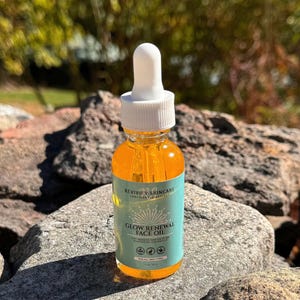Glow Renewal Face Oil con olio di olivello spinoso, vitamina E, olio di argan, olio di jojoba, olio di vinaccioli, idratazione, pelle luminosa, 100% naturale
