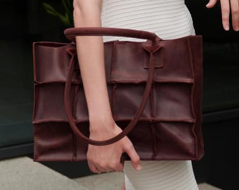 Medium Size Purse Bag, Burgundy Shoulder Bag, Women&#39;s Leather Tote Bag, Elegant Ladies Work Bag, Custom Leather Accessories Gift for Wife