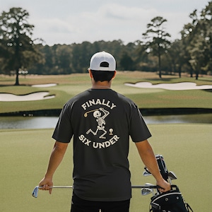 Por fin seis menos // Colores cómodos, Camiseta de golf, Camiseta para amantes del golf, Camiseta deportiva para hombre, Regalos para papá