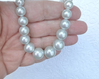 VTG 50’s Pastel Blue Faux Pearl Bead Necklace - Made In Japan