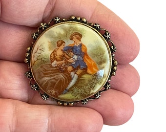 Vintage Jewelry, Vintage Pin Brooch, Old Fashioned Picture Of A Couple, Gold Tone