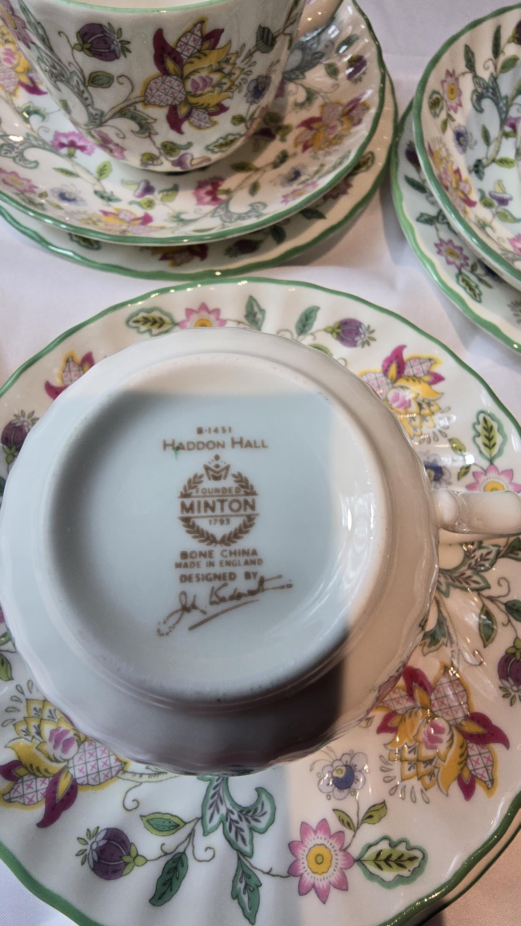 Minton Haddon Hall ミントン 食器セット s-l400.jpg