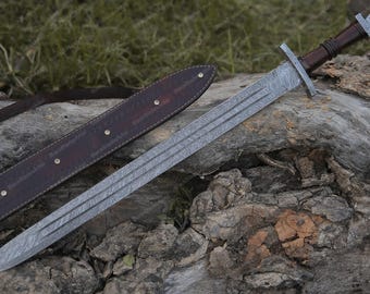 Handmade Damascus Steel Viking Sword: Medieval Groomsmen Gift with Leather Sheath