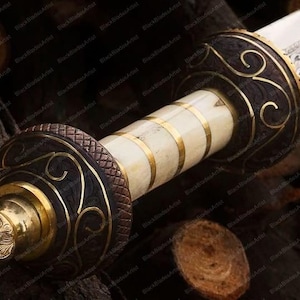 Handmade Hand Engraved High Carbon Steel Roman Gladius Sword With Leather Sheath swords Hunting Gift for him