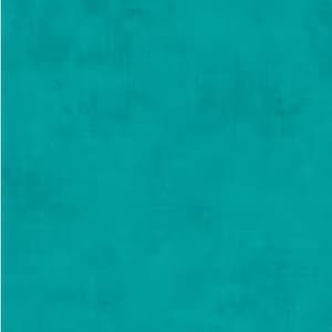 Può includere: Un pezzo di tessuto a tinta unita caratterizzato da un vibrante colore verde acqua con una sottile trama screziata su tutta la superficie. Il materiale mostra una tonalità blu-verde profonda e costante con lievi variazioni di colore.