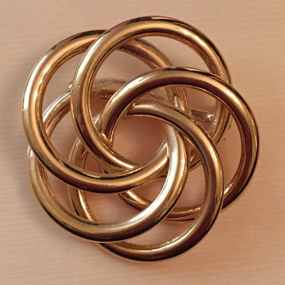 Napier gold rings brooch pin. 1960’s to 1970’s - image 1