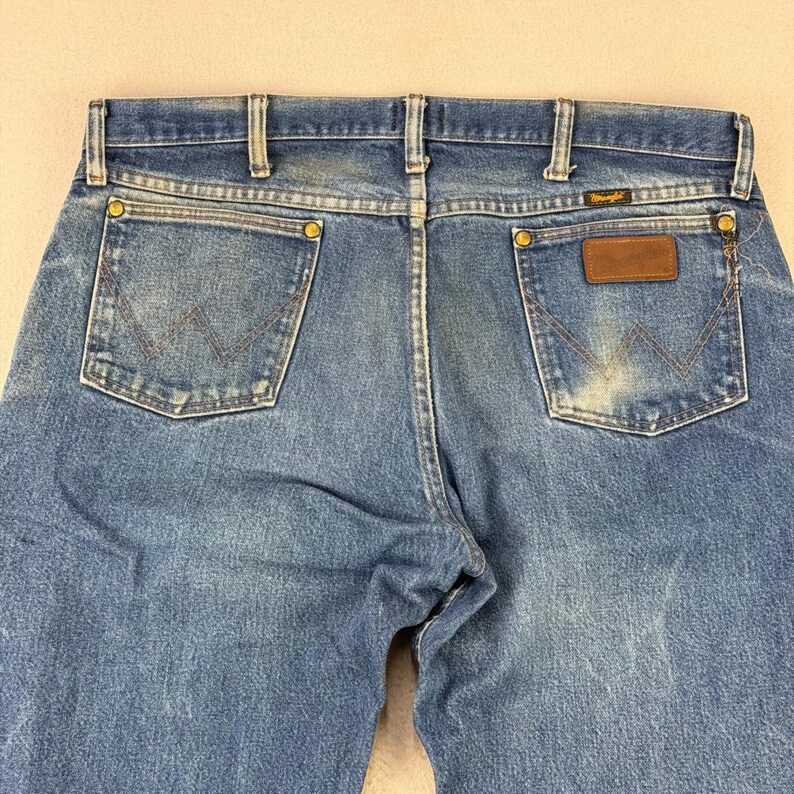 Wrangler Jeans 47MWZ Cowboy Cut Mens 36x30 Blue Faded Distressed Denim Rodeo Y2K image 4
