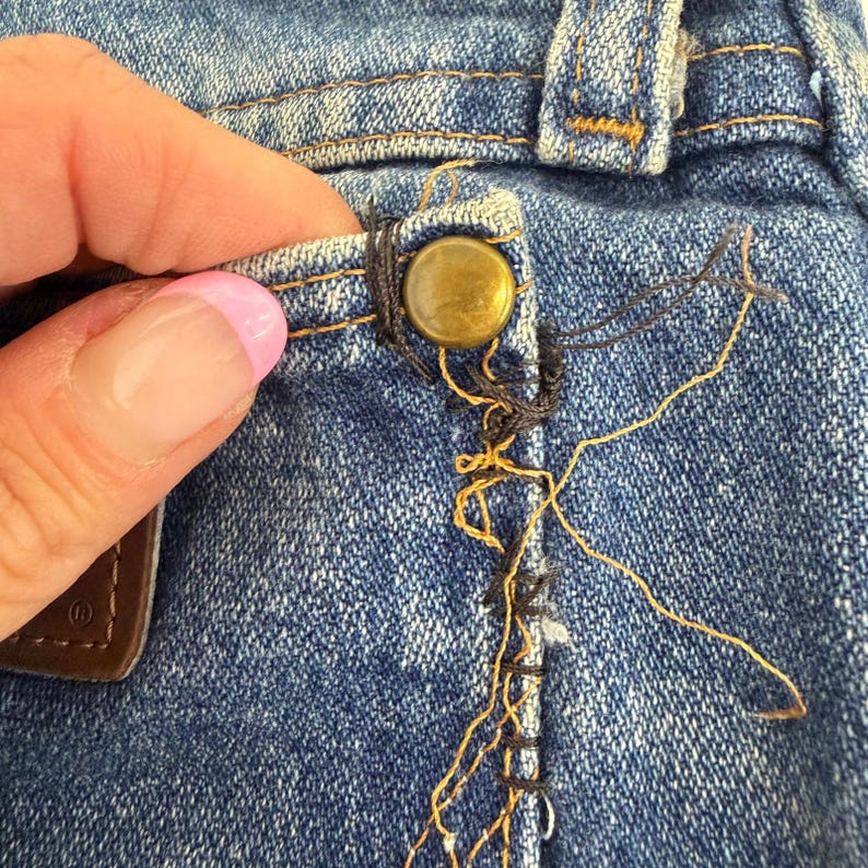 Wrangler Jeans 47MWZ Cowboy Cut Mens 36x30 Blue Faded Distressed Denim Rodeo Y2K image 6