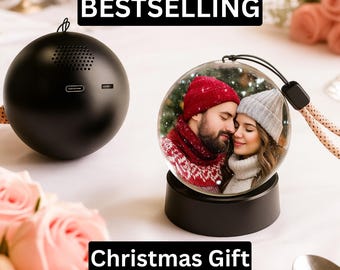 Globo de cristal personalizado para vídeo: Esfera navideña interactiva con base.