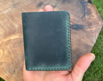 Cartera de cuero hecha a mano para hombre - Cartera de cuero auténtico personalizada - Cartera verde grabada a medida - Regalo para él - Regalo para el Día del Padre