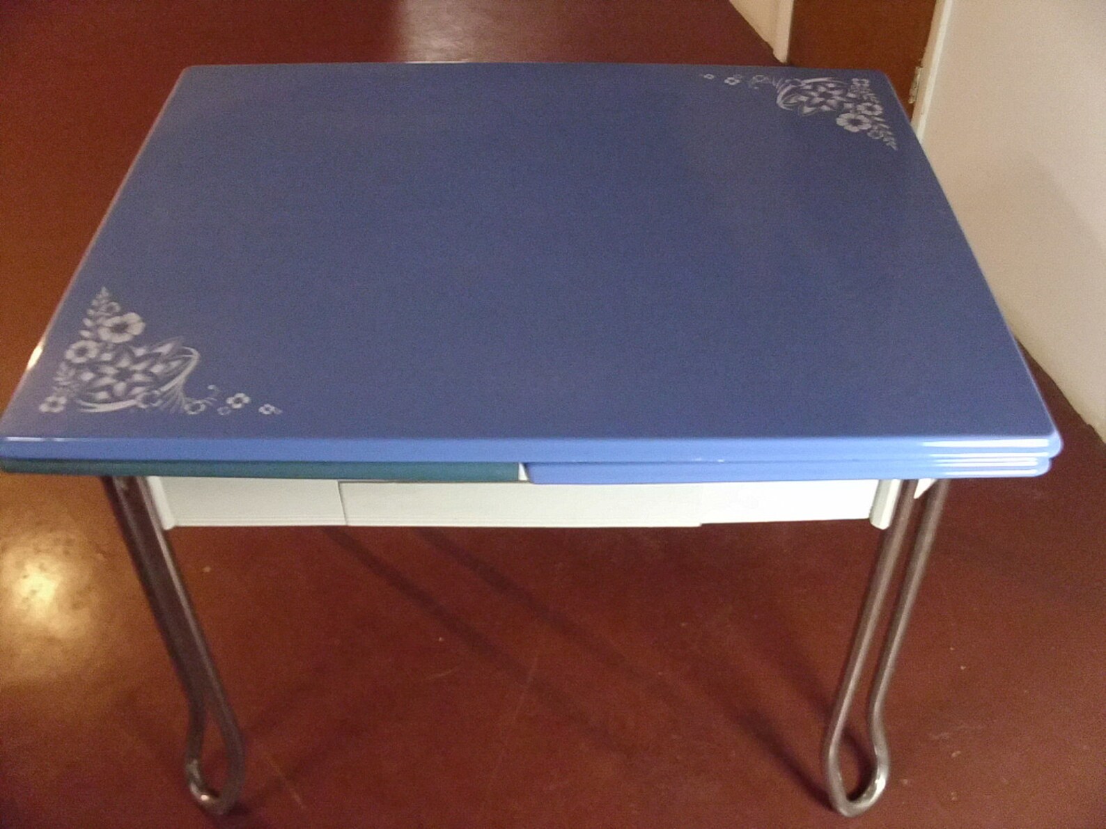 On HOLD Vintage 1940's Porcelain/Enamel Top Kitchen Table Etsy