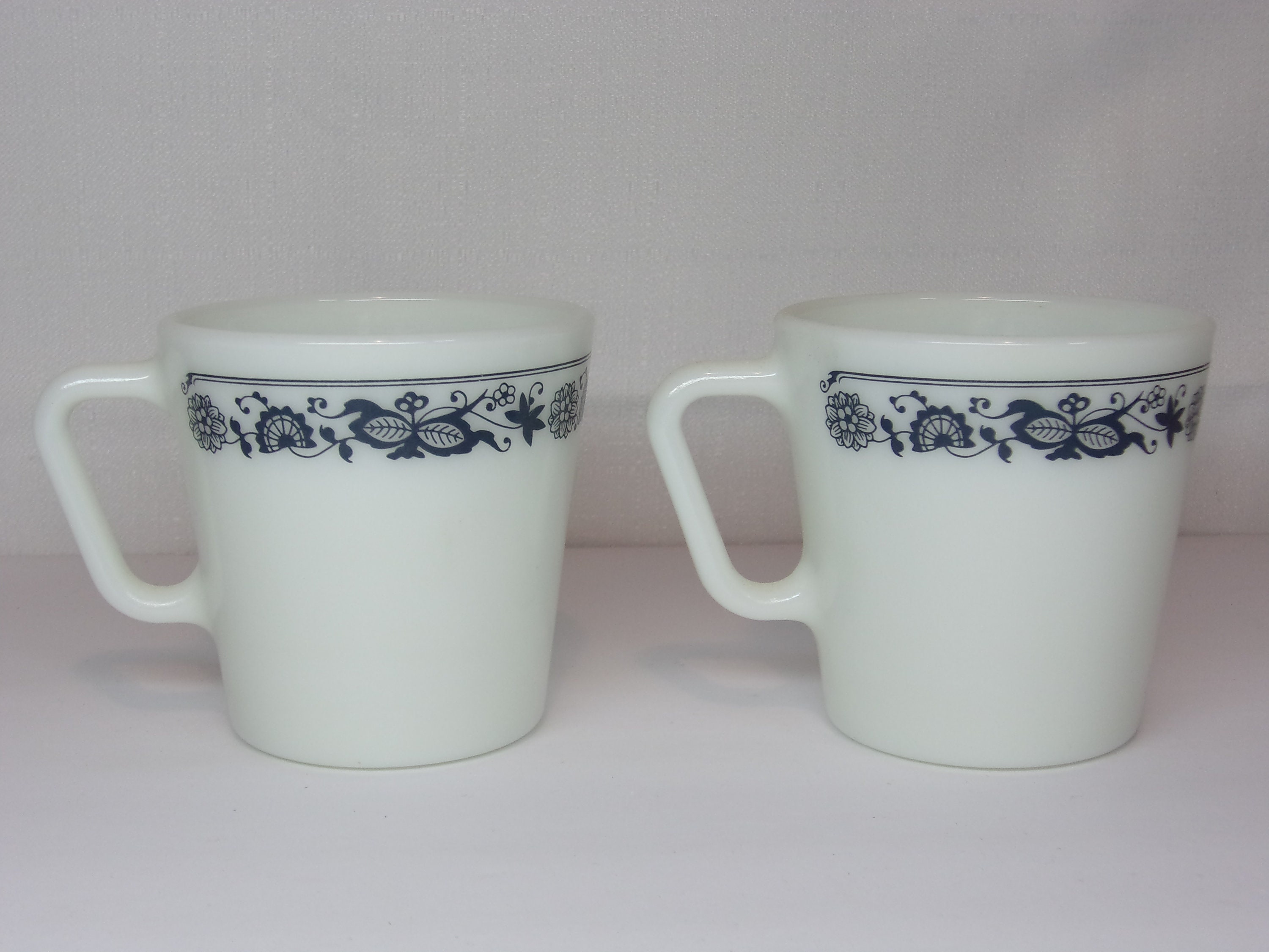 Vintage 1970's Pyrex Old Town Blue Mugs Set Etsy