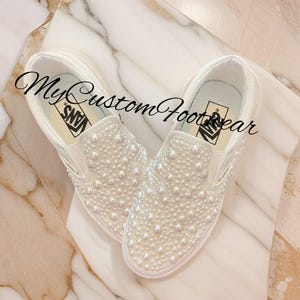 Bride White Custom Vans with Pearls – Handmade Wedding Shoes – Slip-On Vans for Bridal Outfit – Pearl Vans for Bride