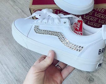 Zapatos de novia blancos personalizados con cristales Swarovski