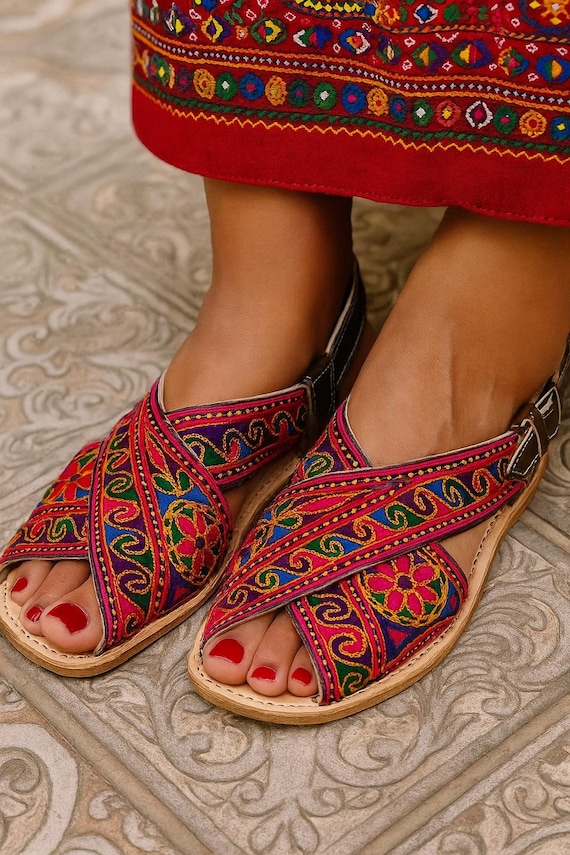 Handcrafted Embroidered Leather Peshawari Sandals: Pakistani Kheri Flats