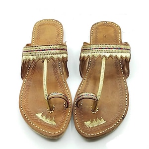 Handmade Leather Kolhapuri For Women - Ethnic Women Sandals - Indian Kolhapuri - Punjabi Jutti