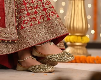 Jutti Kundan de novia: Zapatos Khussa dorados hechos a mano - Zapatos de boda para mujer