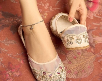 Bridal White Embroidered Jutti | Handcrafted Wedding Khussa for Women | Traditional Indian Pakistani Shoes