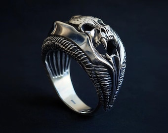 Silver Skull Ring – Unique Gothic Animal Skull Jewellery – Bird Skull Ring for Men – Statement Pirate Ring