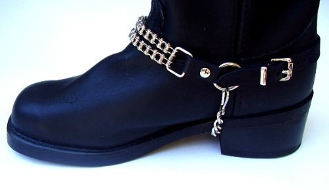 chain biker boots