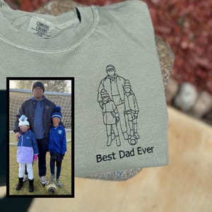 Custom Embroidered Portrait Shirt | Personalized Gift for Dad, Mom, Loved One, Couples or Pet | Hand-Drawn Embroidery Keepsake | Custom Tee